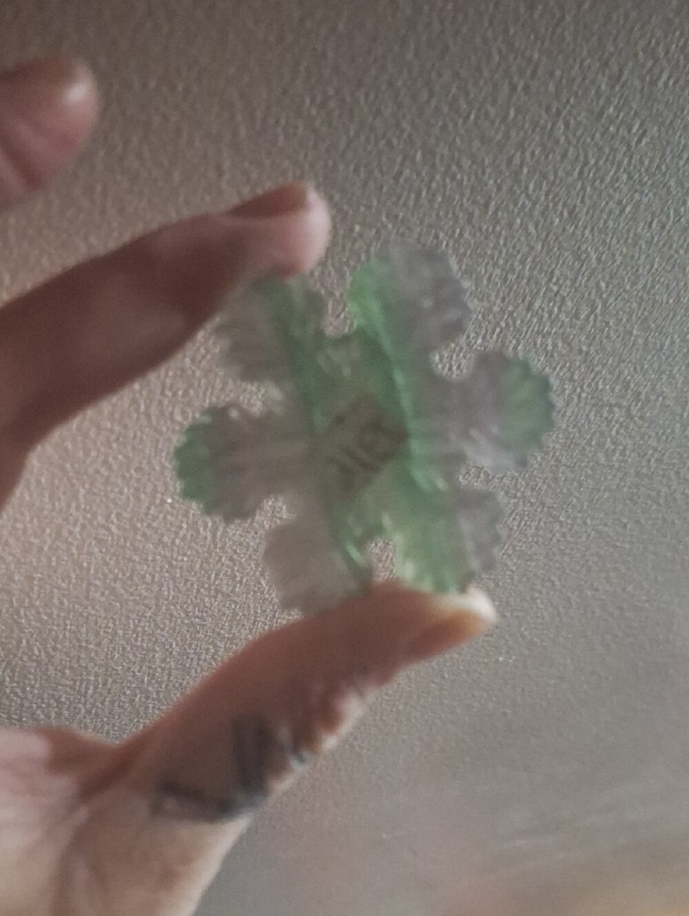 Fluorite Snowflake Carving - Picture 4 of 8